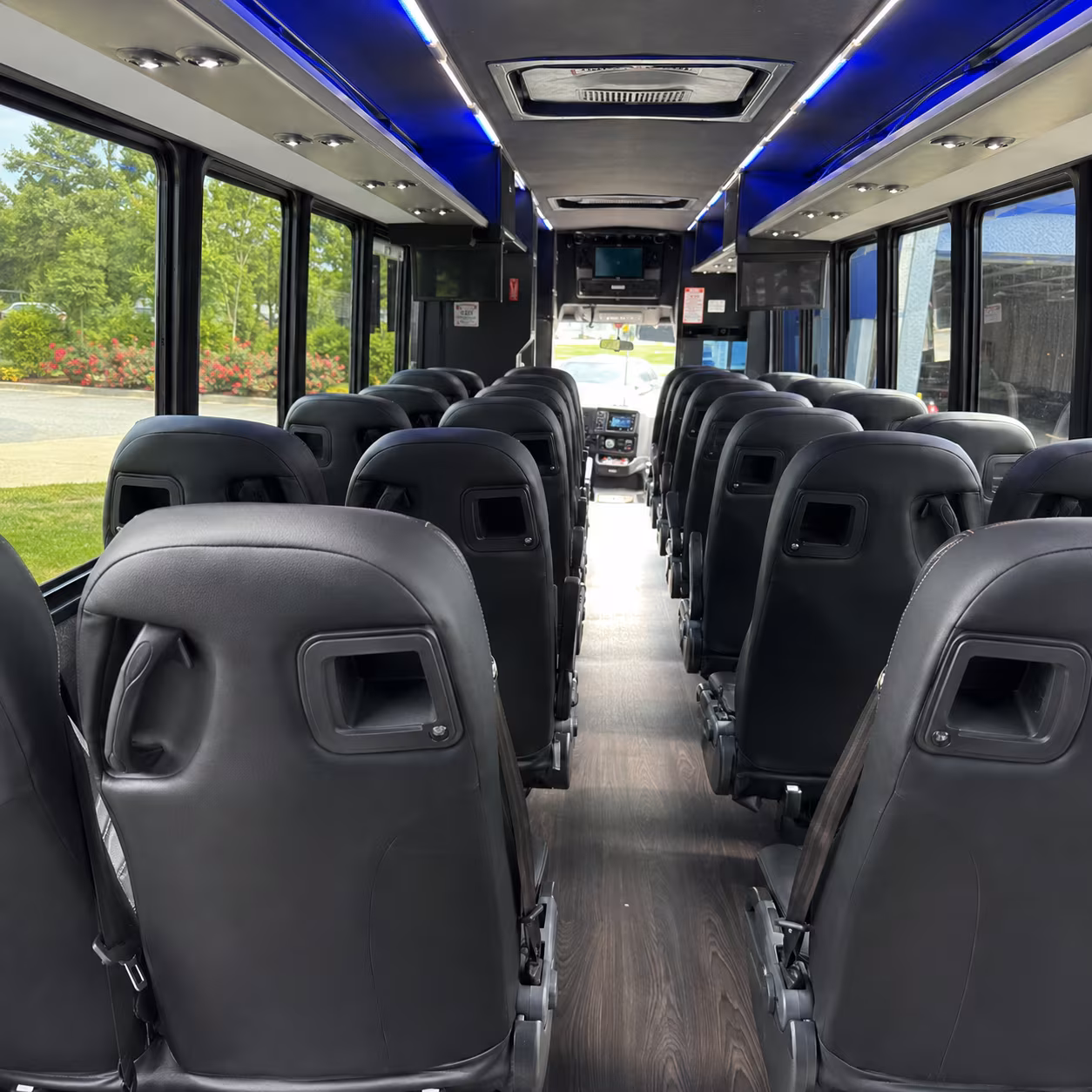 reserve transportation for your next airport transfer 2
