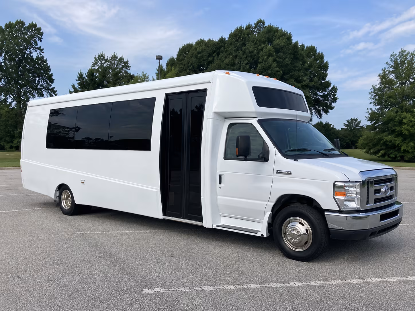 tacoma 18 passenger party bus
