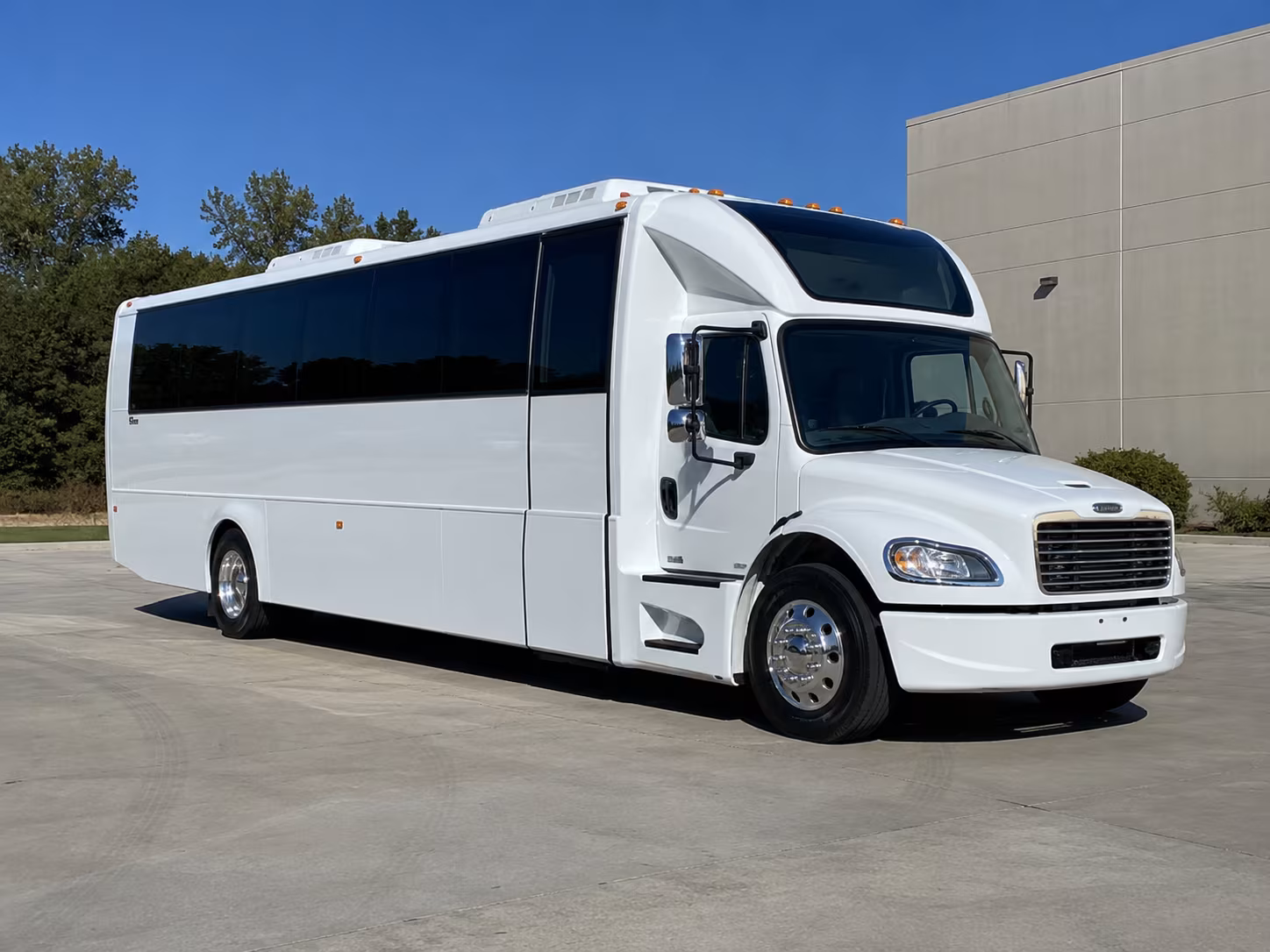 tacoma 28 passenger party bus